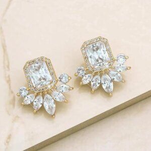 NWT - Ettika 18k Gold Plated Stud Earrings